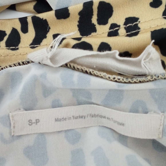 Urban Outfitters Leopard Spaghetti Top S - Picture 4 of 10